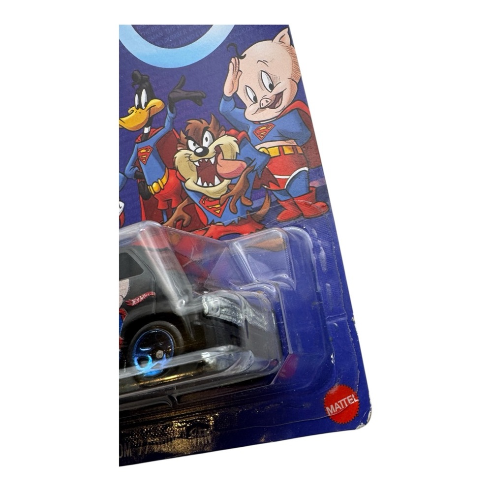 Hot Wheels Custom ’77 Dodge Van Looney Tunes DC Super Heroes 100 Years WB 2022 - Picture 4 of 9